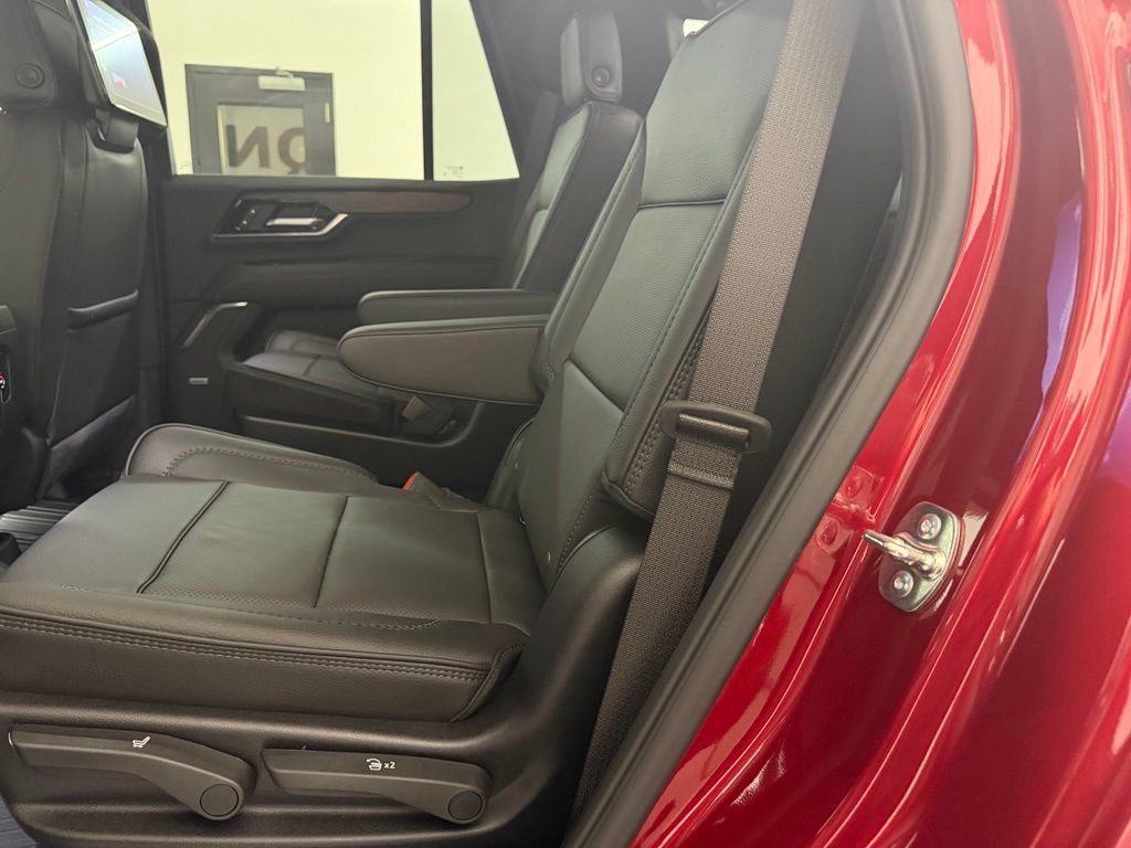 2026 GMC Yukon Denali - Photo 30