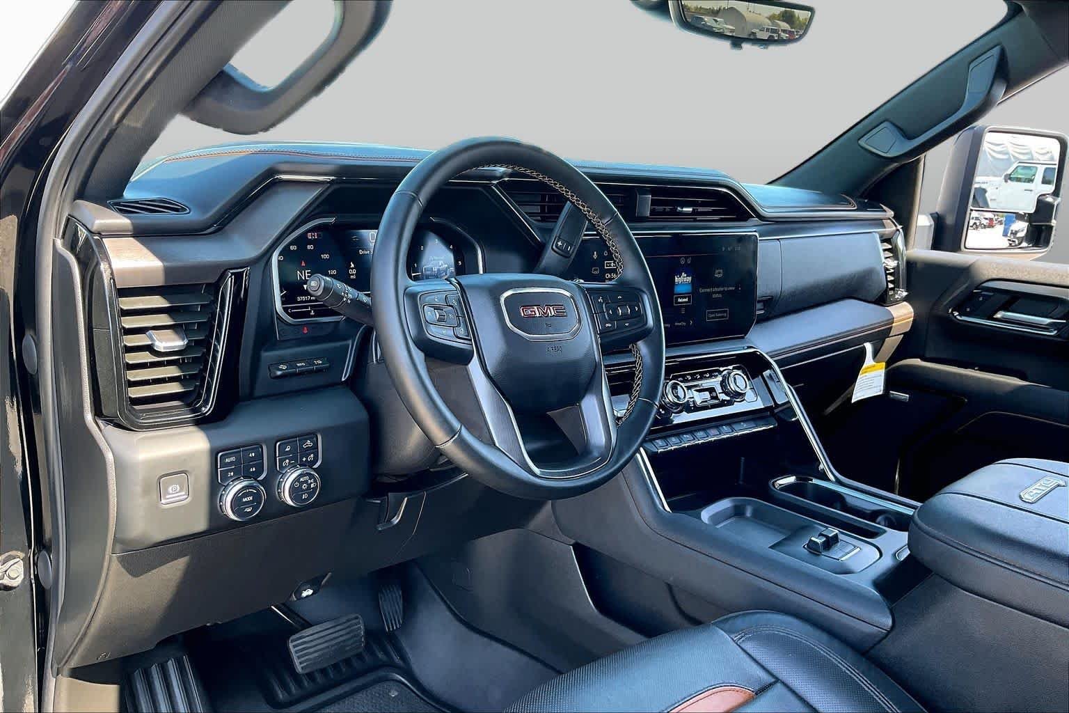 Used 2024 Onyx Black GMC AT4 image 18