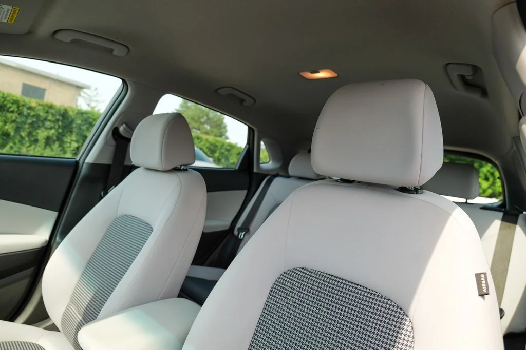 Used 2023 Abyss Black Pearl Hyundai SE image 23