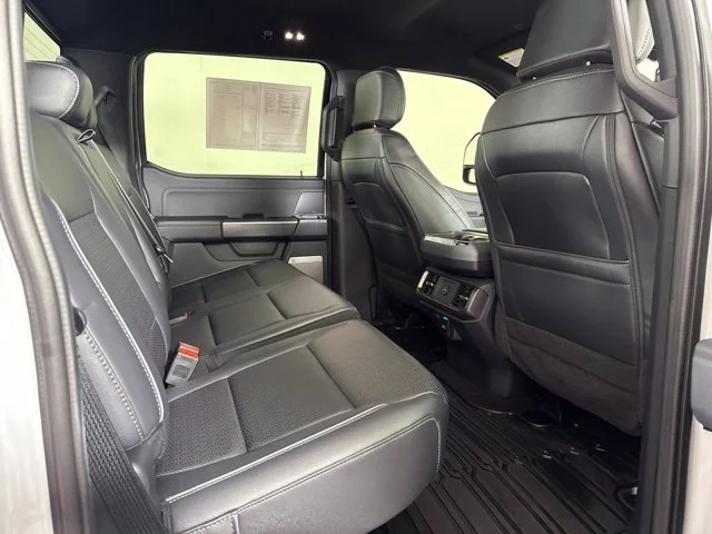 Used 2025 White Ford Lariat image 5