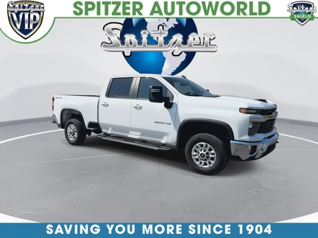 Used 2025 White Chevrolet LT image 2