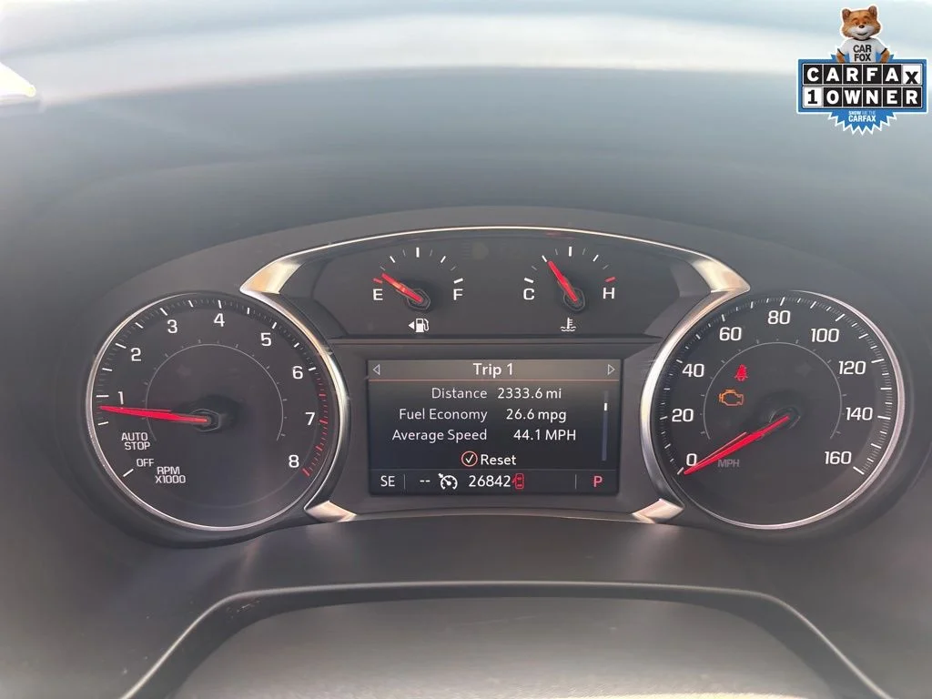 Used 2025 White Chevrolet LT image 18