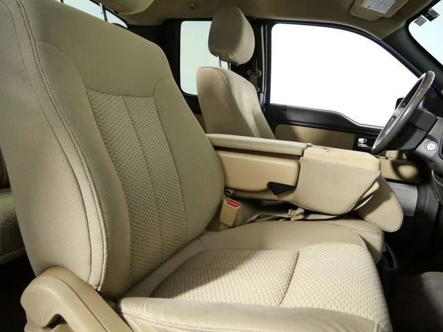 Used 2014 Blue Ford XLT image 14