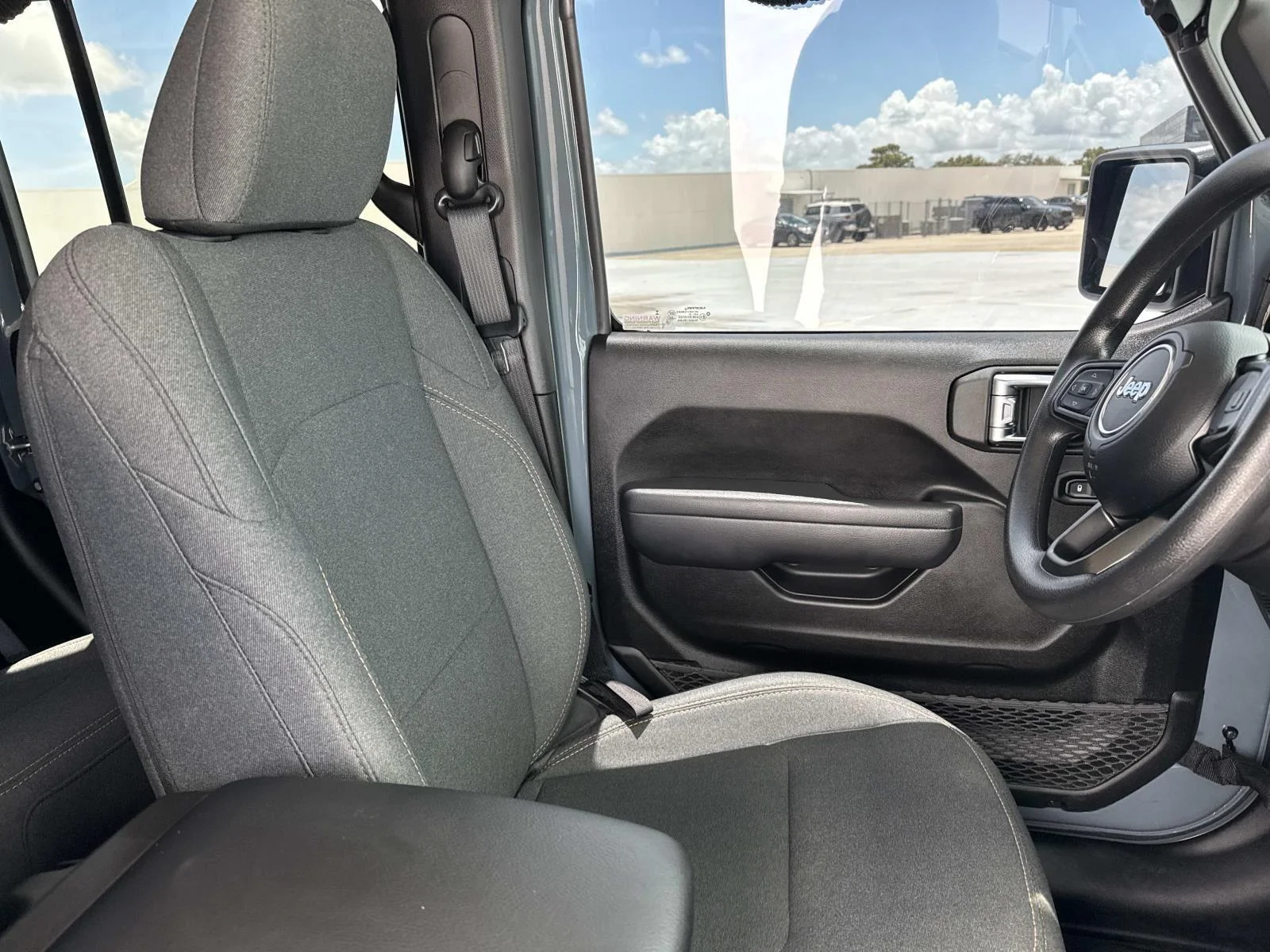 Used 2025 Anvil Clearcoat Jeep Nighthawk image 10