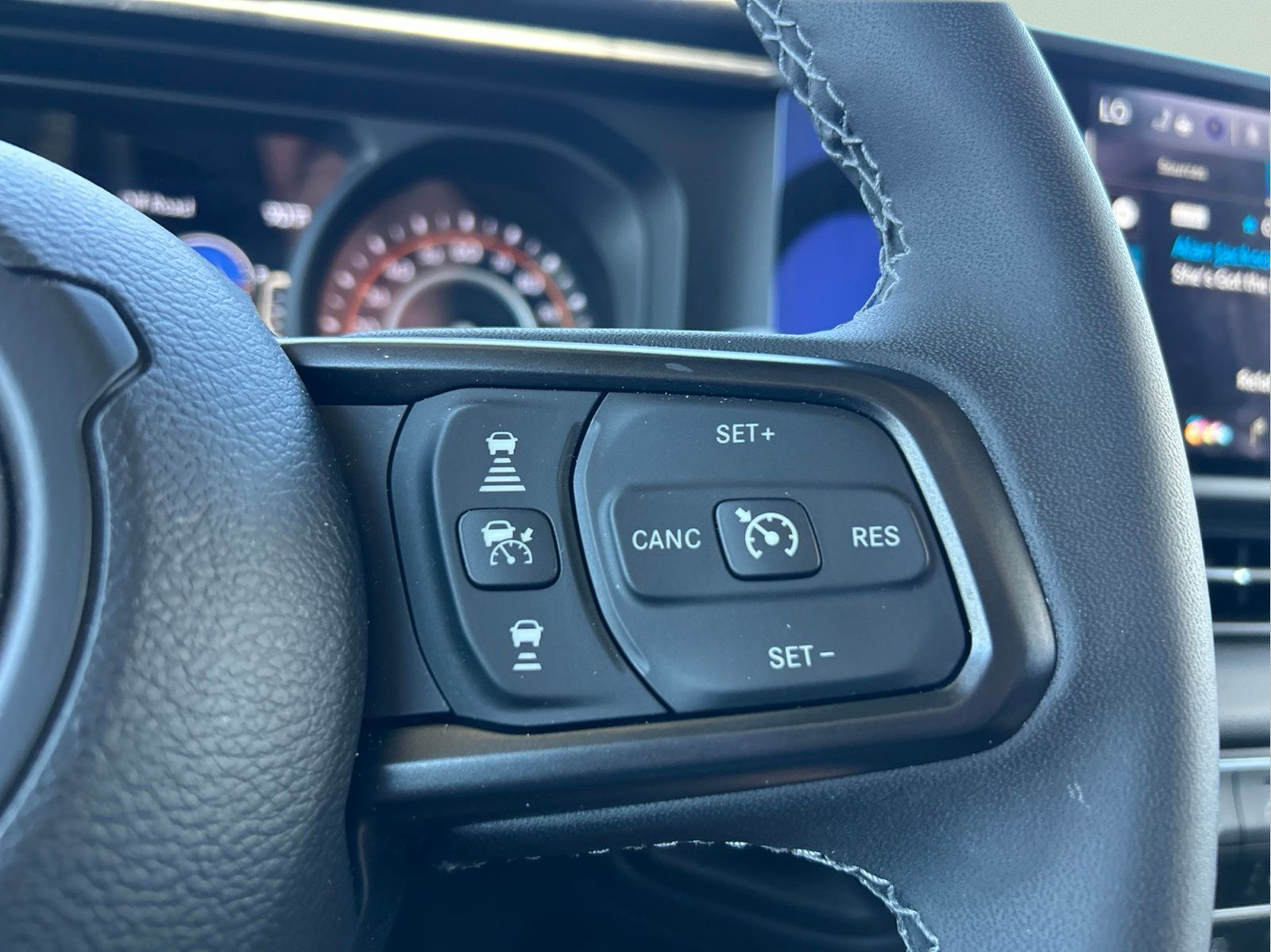 Used 2025 White Jeep Rubicon image 15
