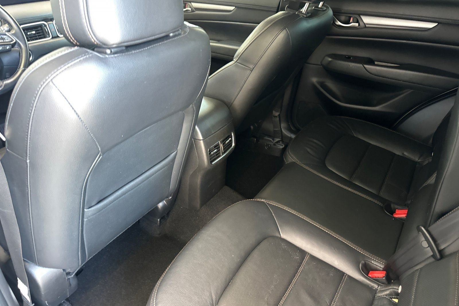Used 2022 White Mazda 2.5 S Preferred Package AWD image 13