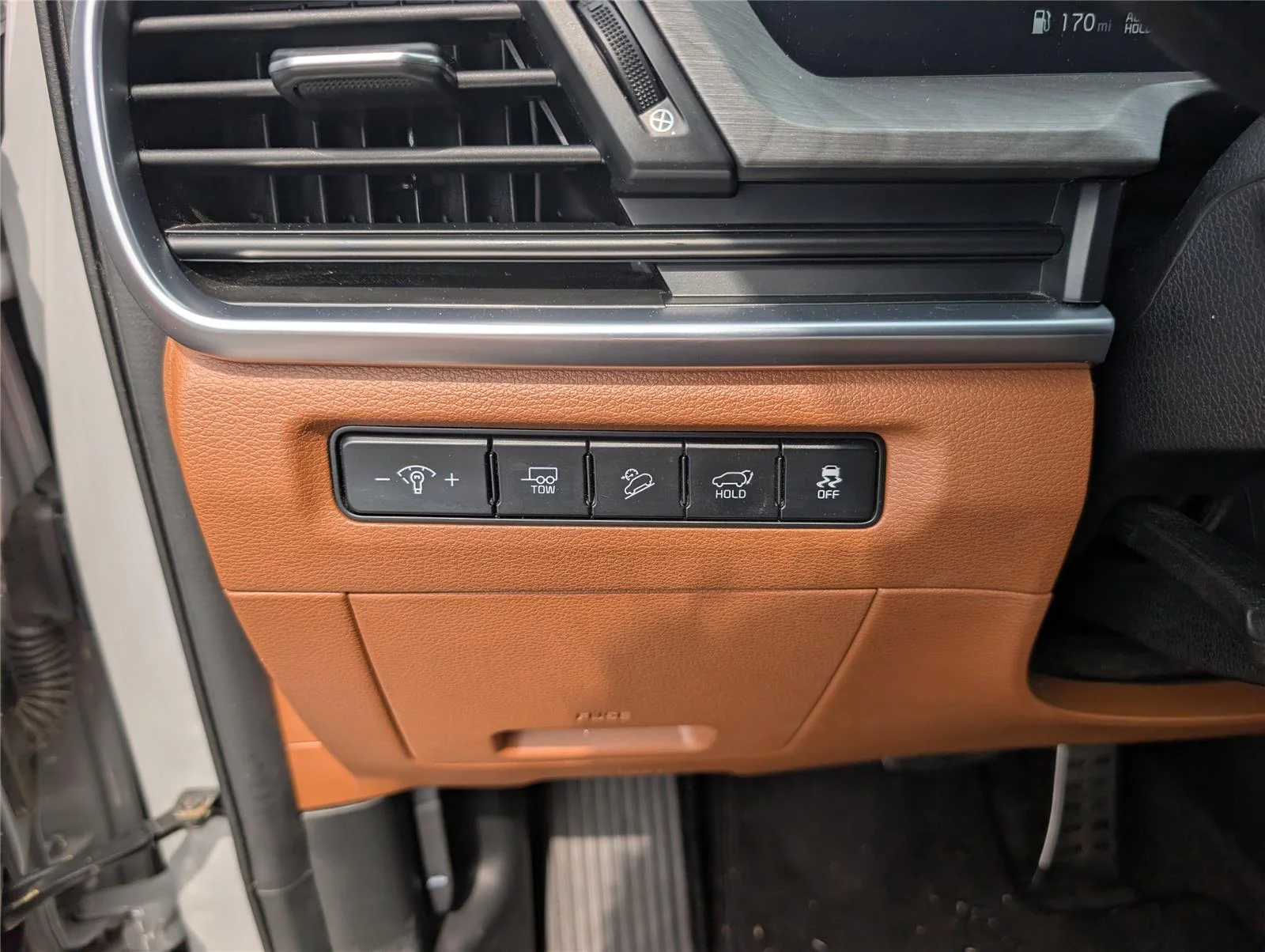 Used 2023 Wolf Gray Kia SX X-Line image 27