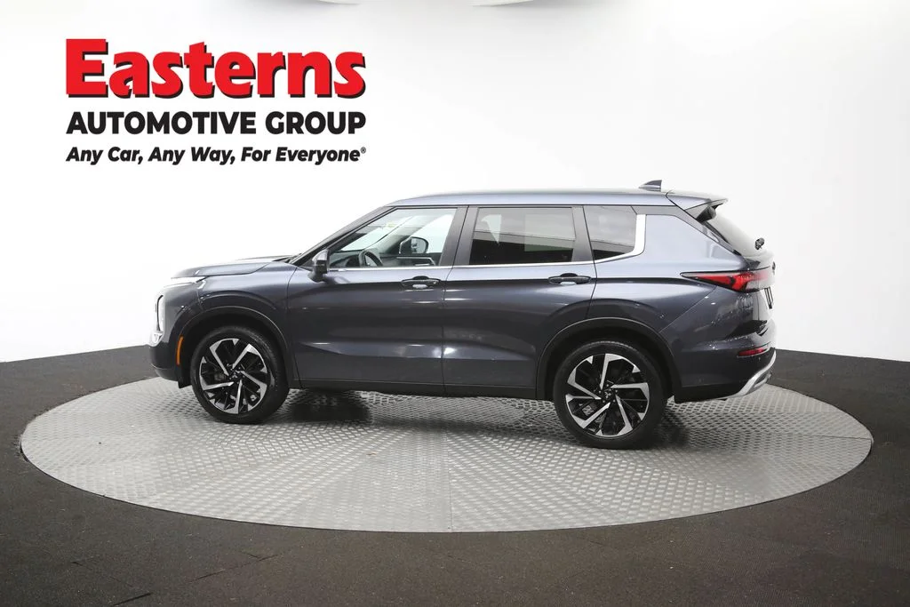 Used 2024 Gray Mitsubishi SE image 63