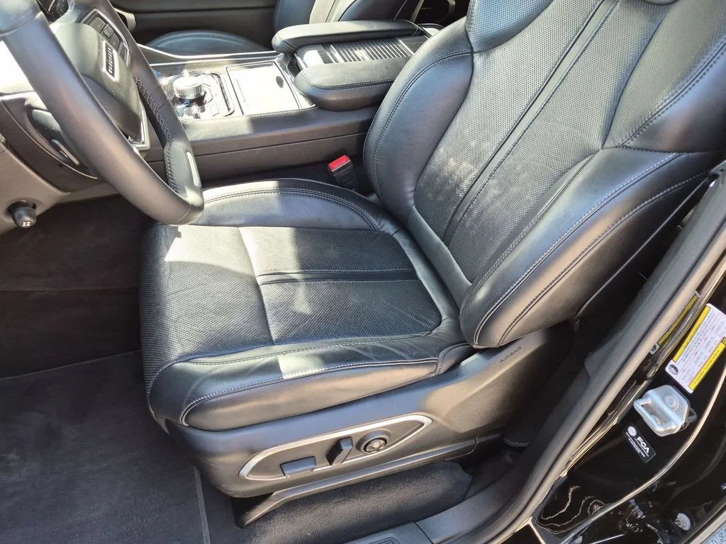 Used 2022 Black Jeep Series III image 25