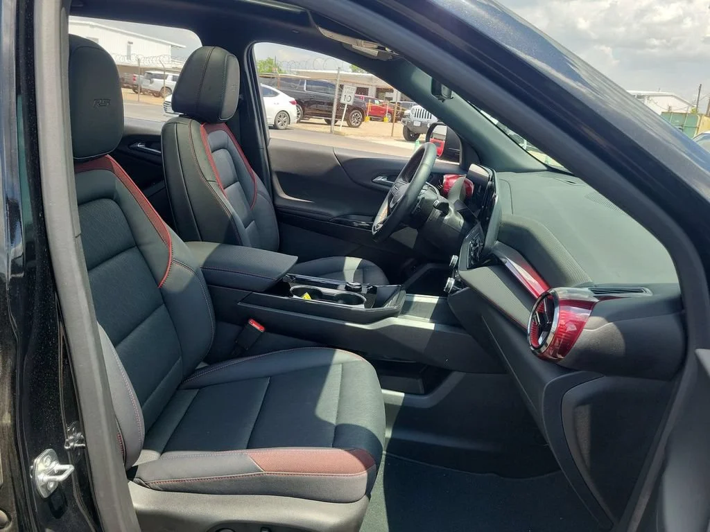 Used 2025 Mosaic Black Metallic Chevrolet RS image 29