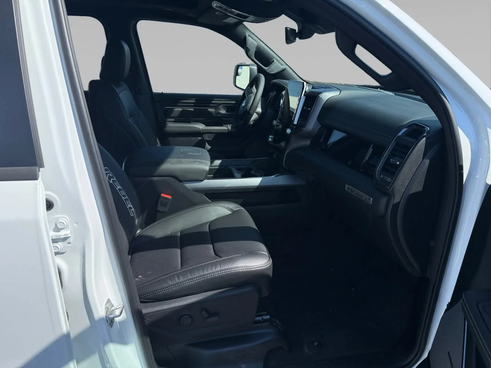 New 2026 Bright White Clear-Coat Exterior Paint RAM Rebel image 15