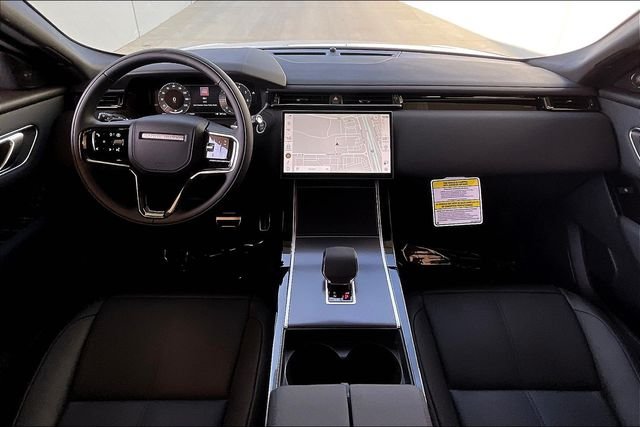 Certified Used 2026 White Land Rover Dynamic SE image 5