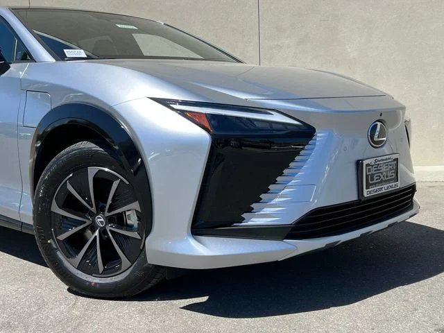 New 2026 Iridium Lexus PREMIUM image 2