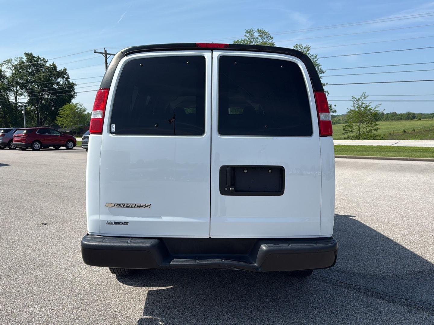 Used 2023 Summit White Chevrolet 1LS image 14