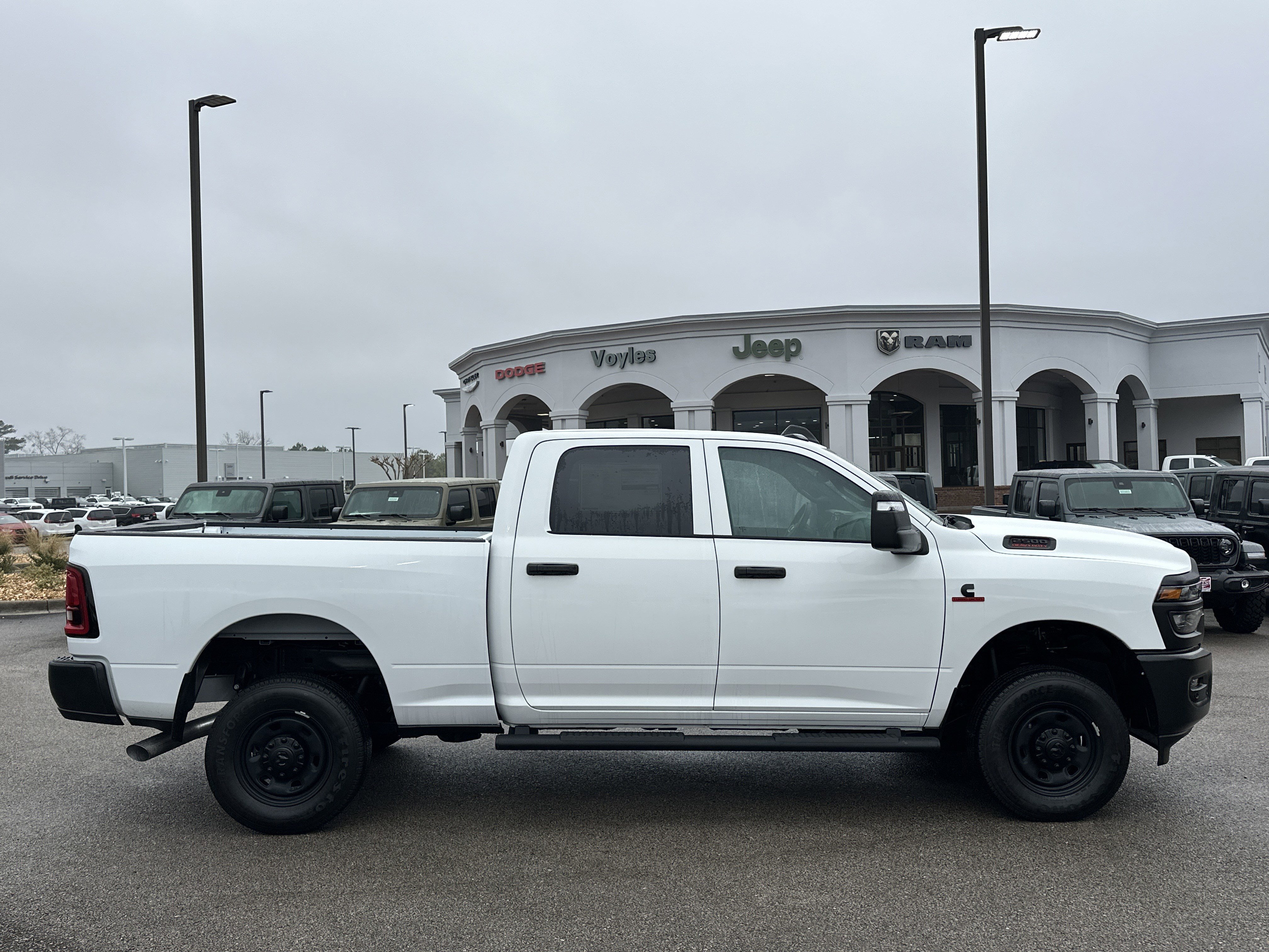 New 2026 Bright White Clear-Coat Exterior Paint RAM Tradesman image 8