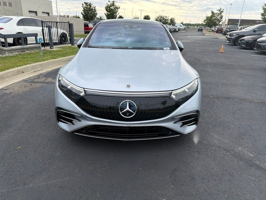 Used 2023  Mercedes-Benz 450 image 2