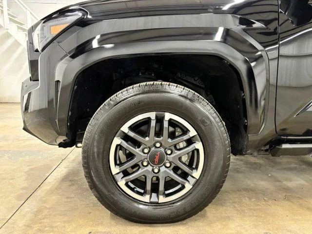 Used 2025 BLACK Toyota  image 10