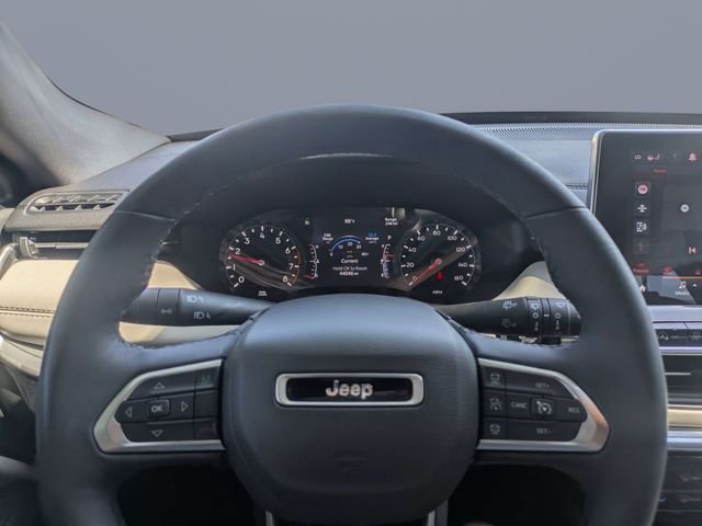 Used 2025 White Jeep Limited image 29