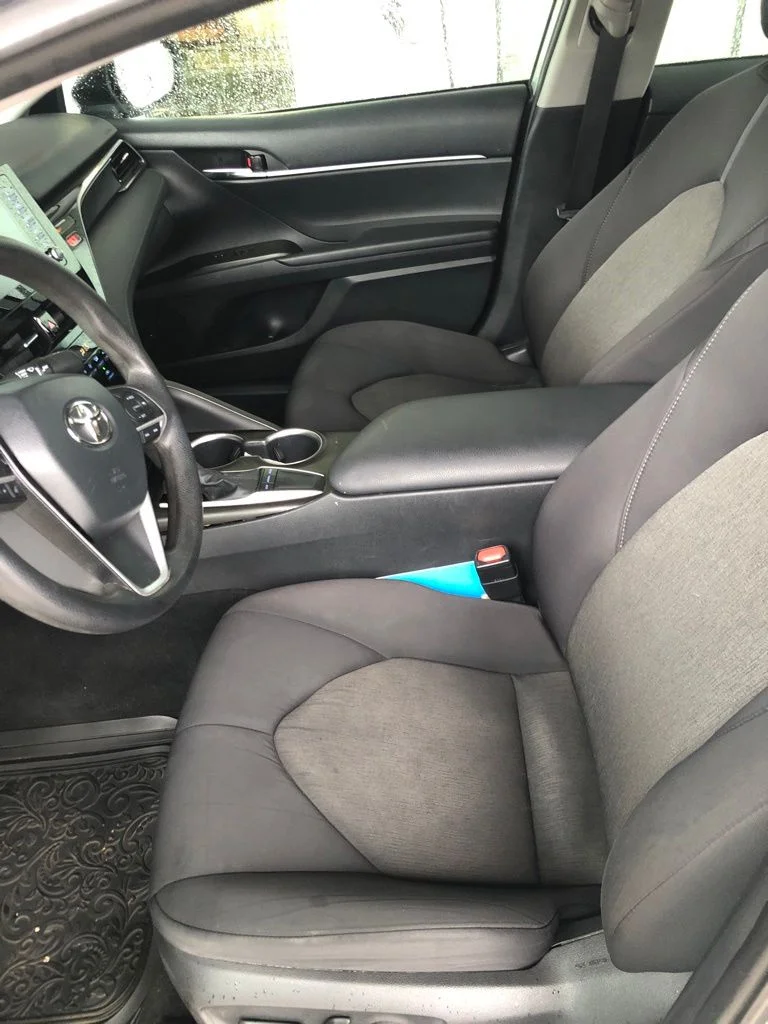 Used 2022 Silver Toyota LE image 24