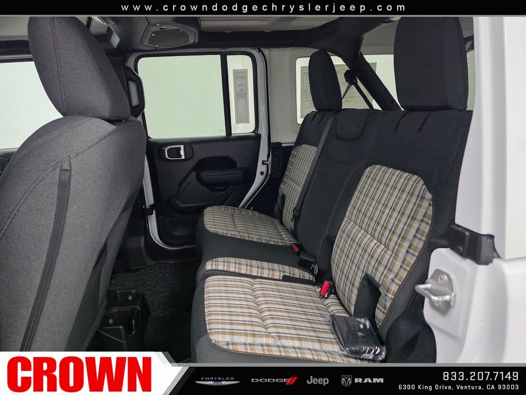 New 2026 Bright White Clear-Coat Exterior Paint Jeep 85th Anniversary Edition image 13