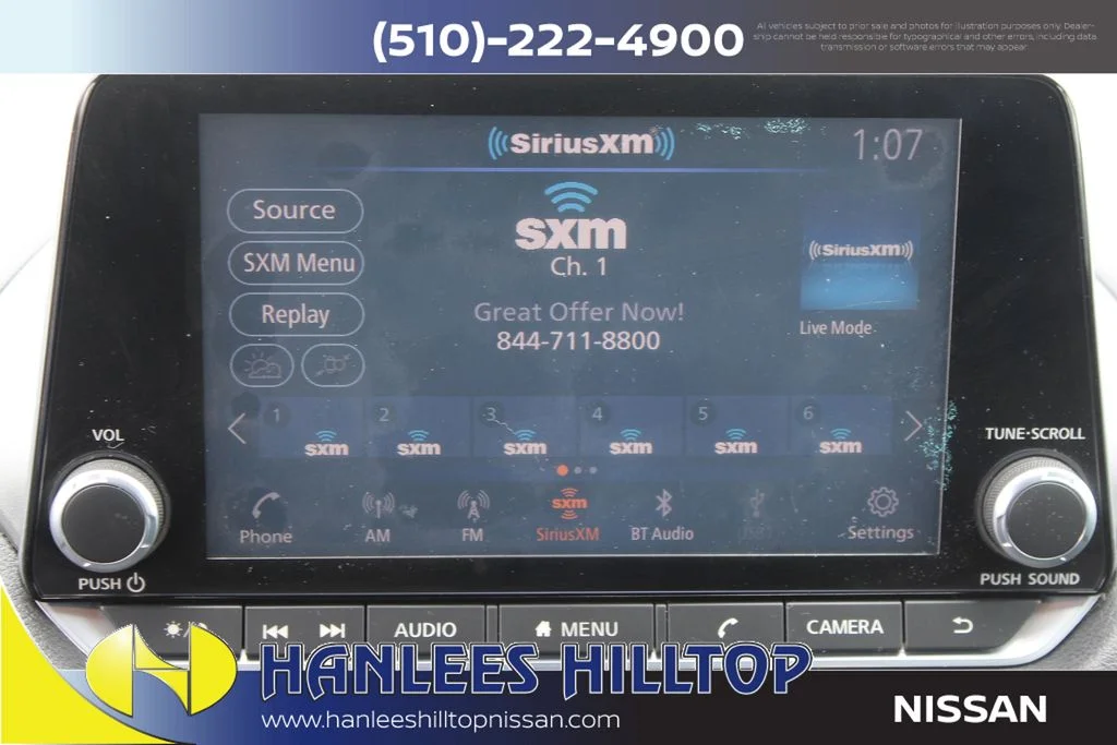 Used 2020 Blue Nissan SV image 23