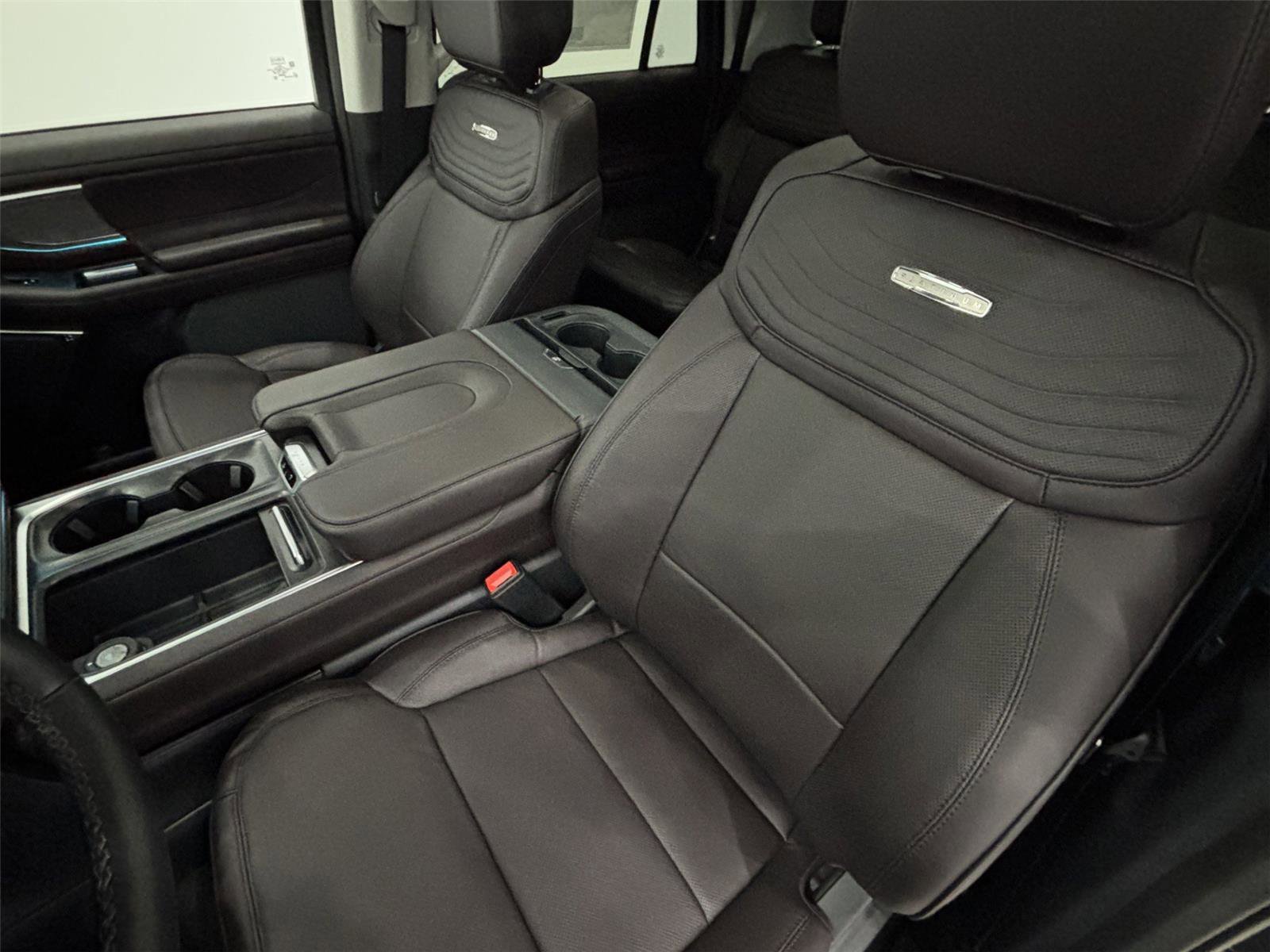 New 2026 Dark Matter Gray Metallic Ford MAX Platinum® image 25