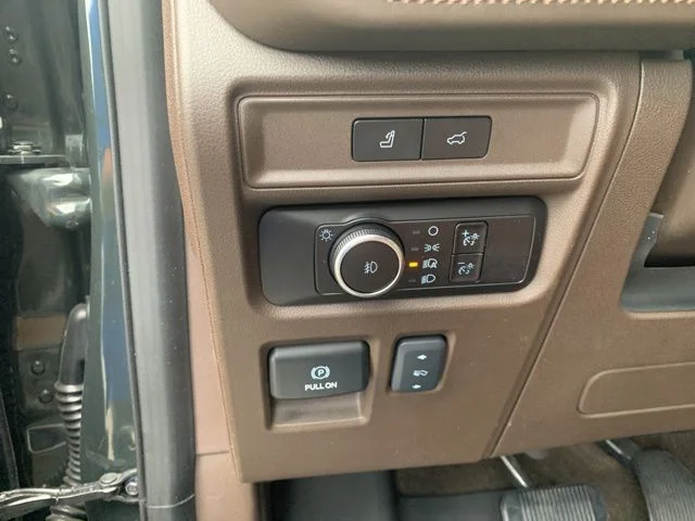 Used 2023 Green Ford King Ranch image 26