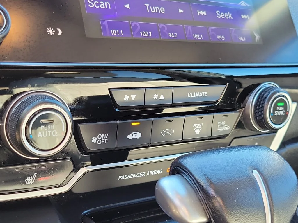 Used 2018 Black Honda EX-L image 28