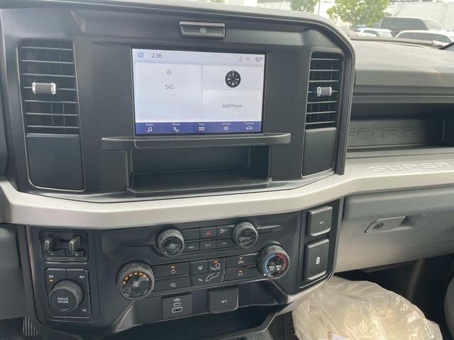 New 2026 Oxford White Ford F-450® XL image 7