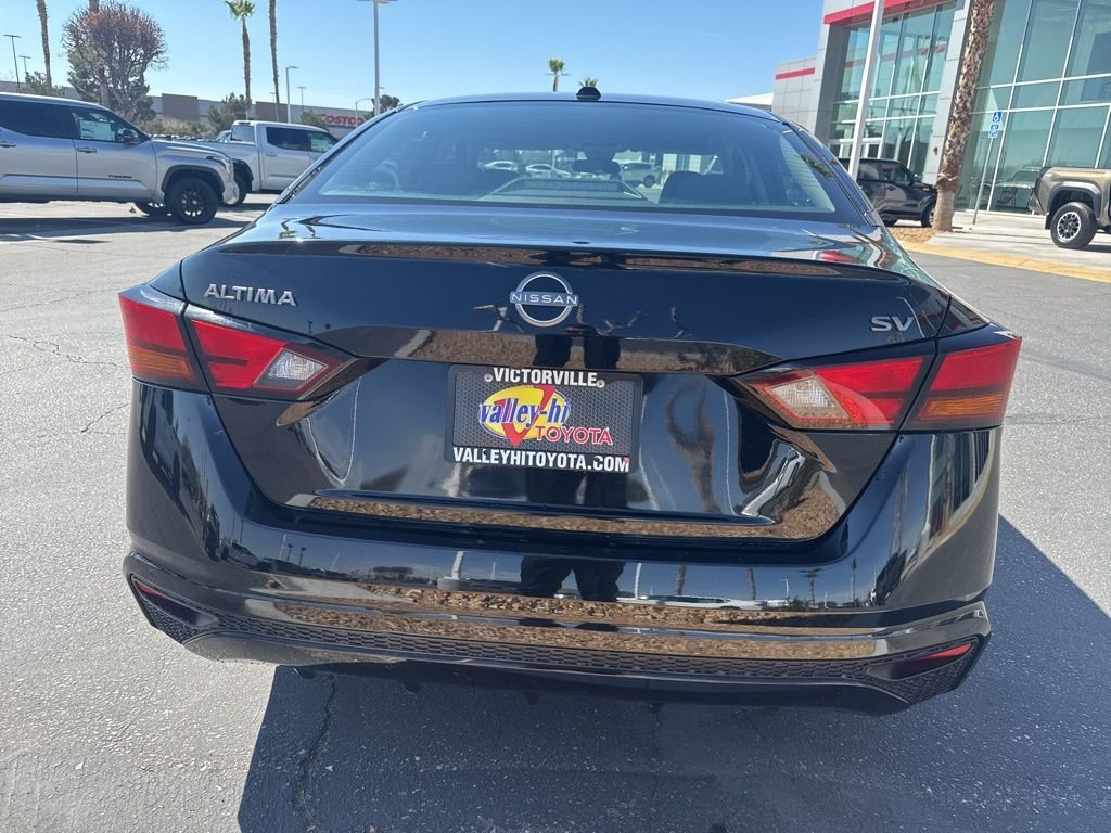 2023 Nissan Altima SV - Photo 6