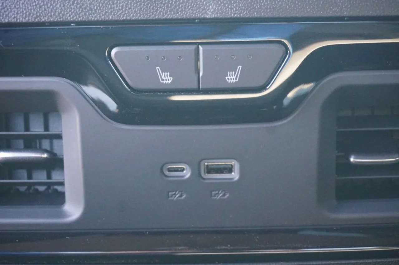 2026 GMC Sierra 1500 AT4X - Photo 28