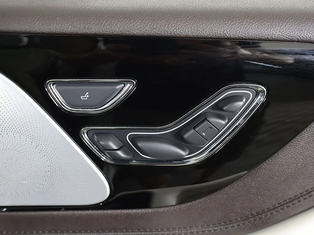 Used 2020 White Metallic Lincoln Black Label image 46