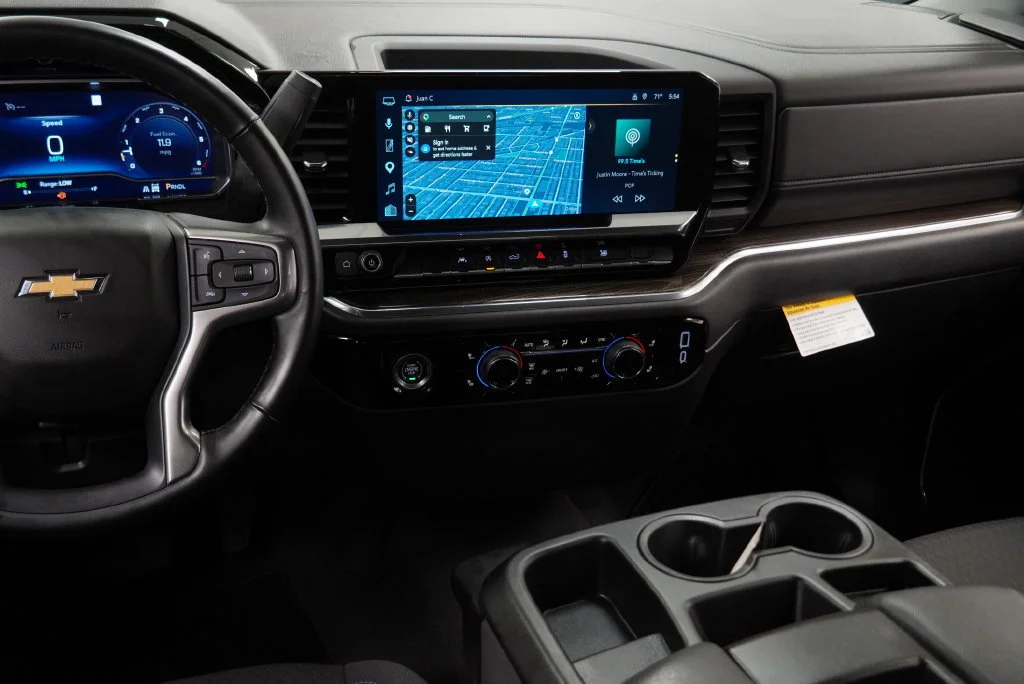 2024 Chevrolet Silverado 1500 LT - Photo 11