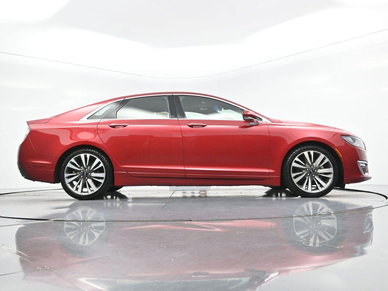 Used 2020 Red Carpet Metallic Tinted Clearcoat Lincoln Reserve image 54
