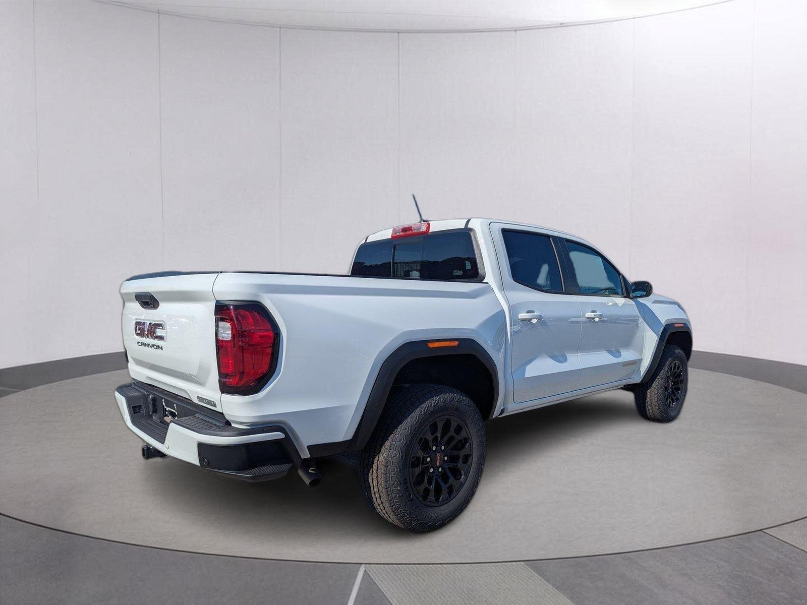 New 2026 Summit White GMC Elevation image 3