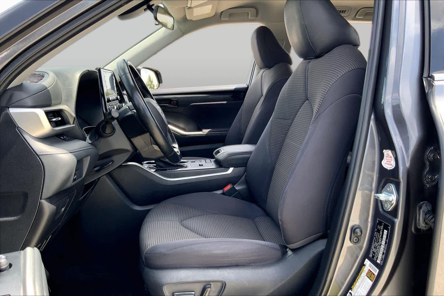 Used 2021 Magnetic Gray Metallic Toyota LE image 8