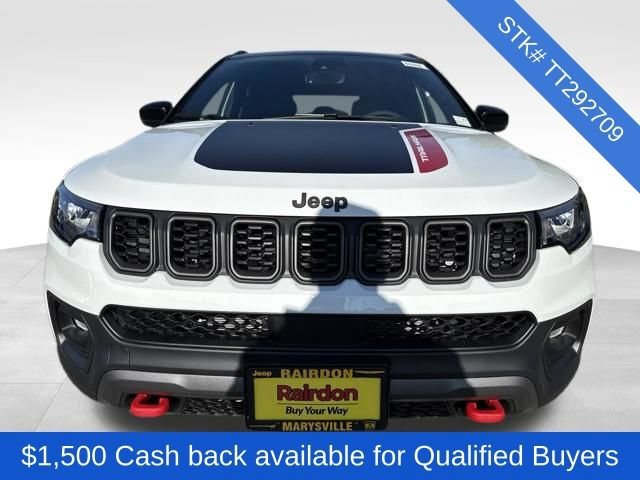 New 2026 Bright White Clear-Coat Exterior Paint Jeep Trailhawk image 2