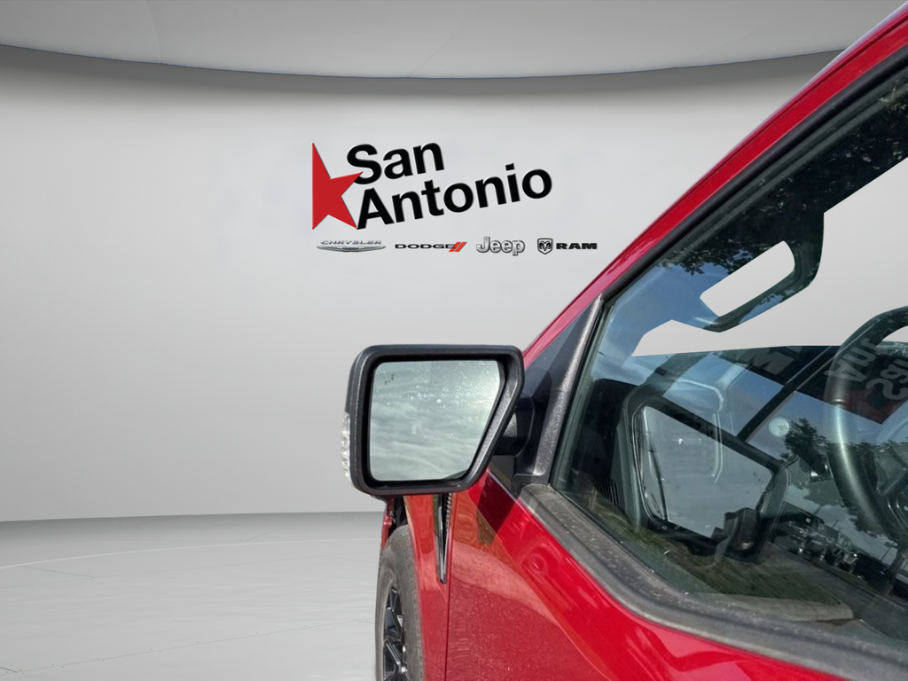 Used 2024 Red Ford XLT image 33