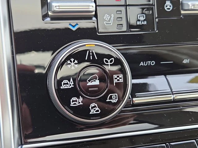2025 Nissan Armada Platinum Reserve - Photo 10