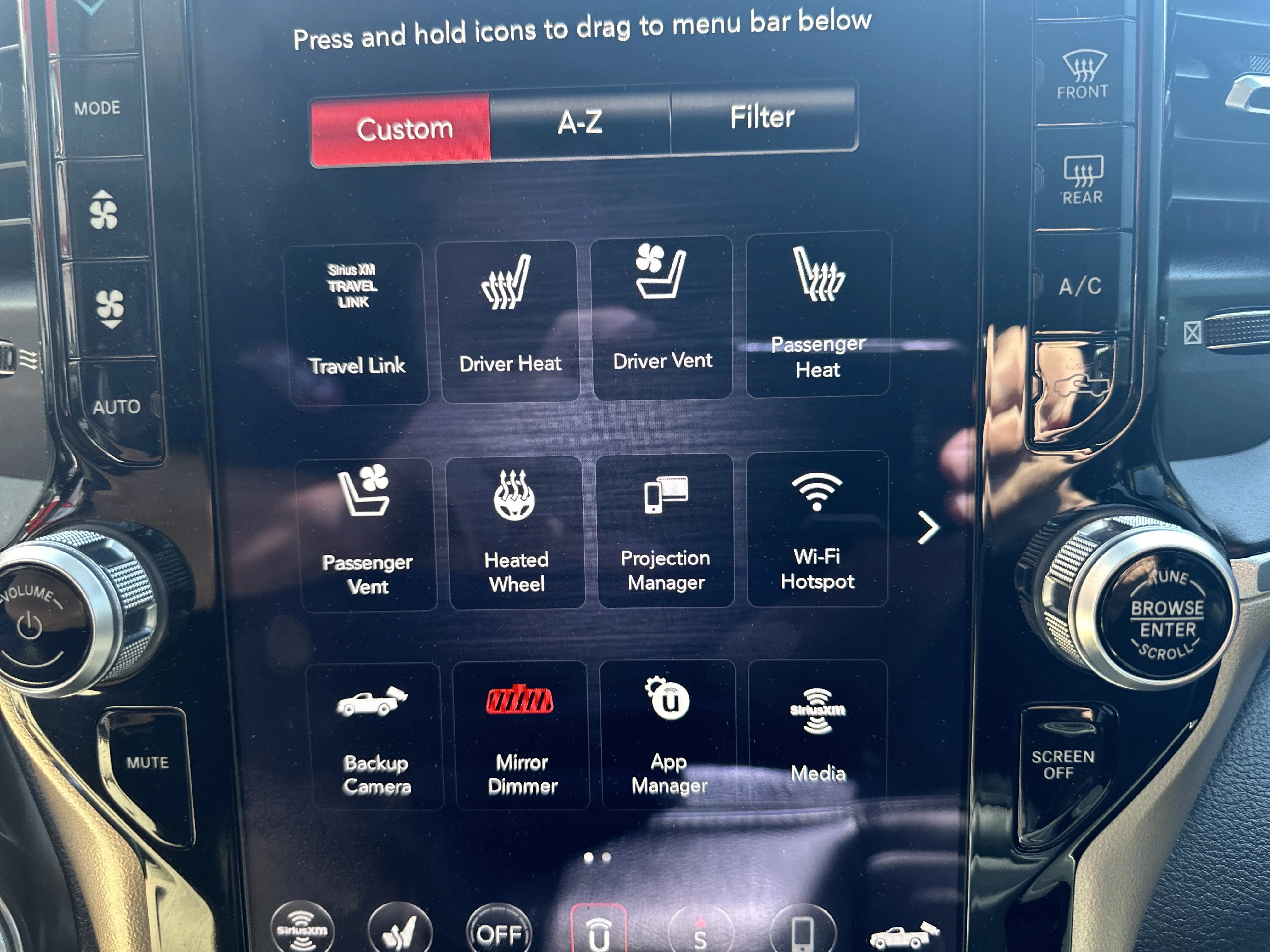 Used 2020 Diamond Black Crystal Pearlcoat Ram Laramie image 7