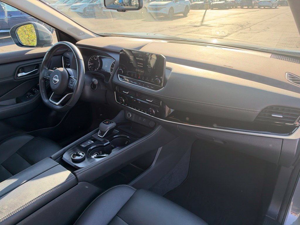 Used 2023 Gray Nissan SL image 20