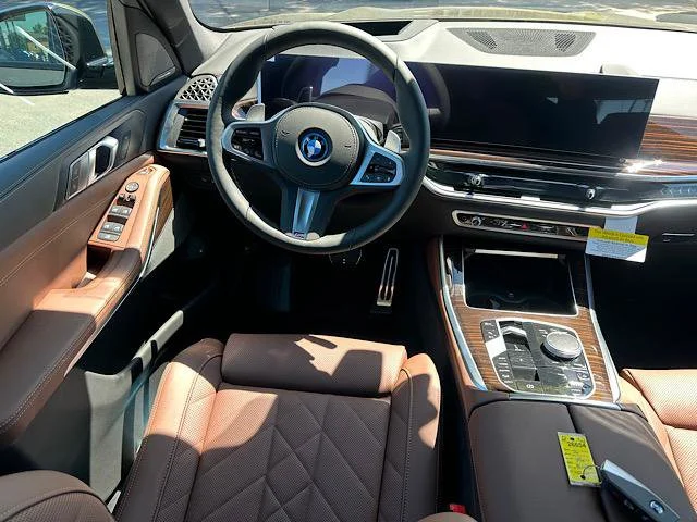 New 2026 Manhattan Green Metallic BMW xDrive50e image 7