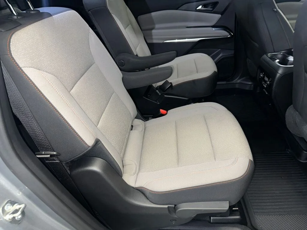 2024 Chevrolet Traverse 1LT - Photo 30