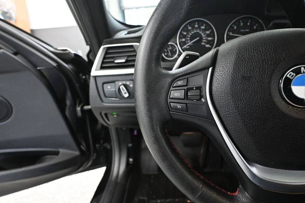 2018 BMW 3 Series 330i - Photo 26