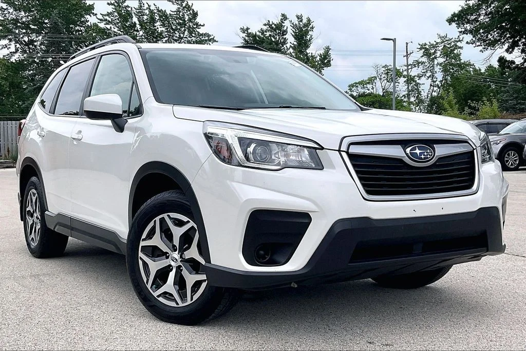 Used 2019 White Subaru Premium image 34