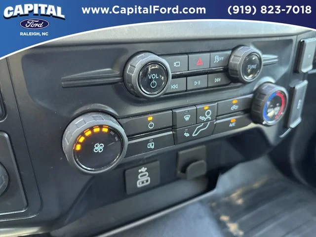 Used 2025 Silver Ford XL image 27
