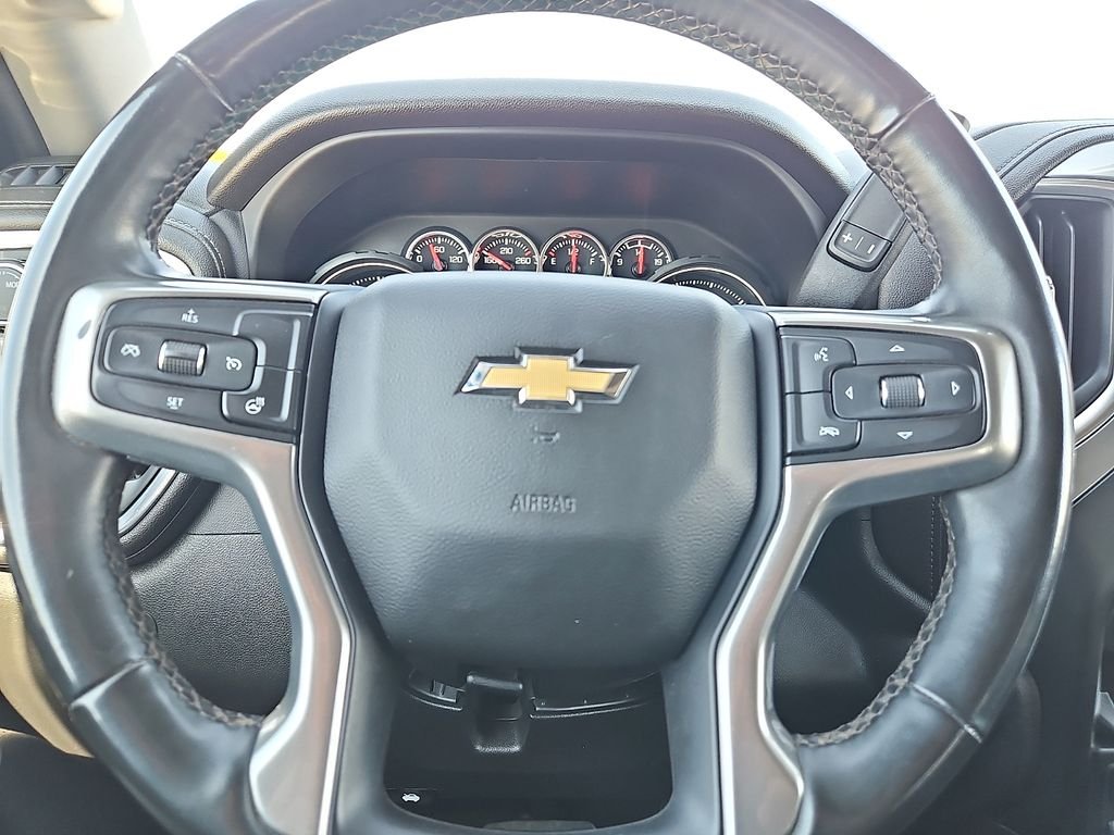 Used 2023 White Chevrolet LT image 19