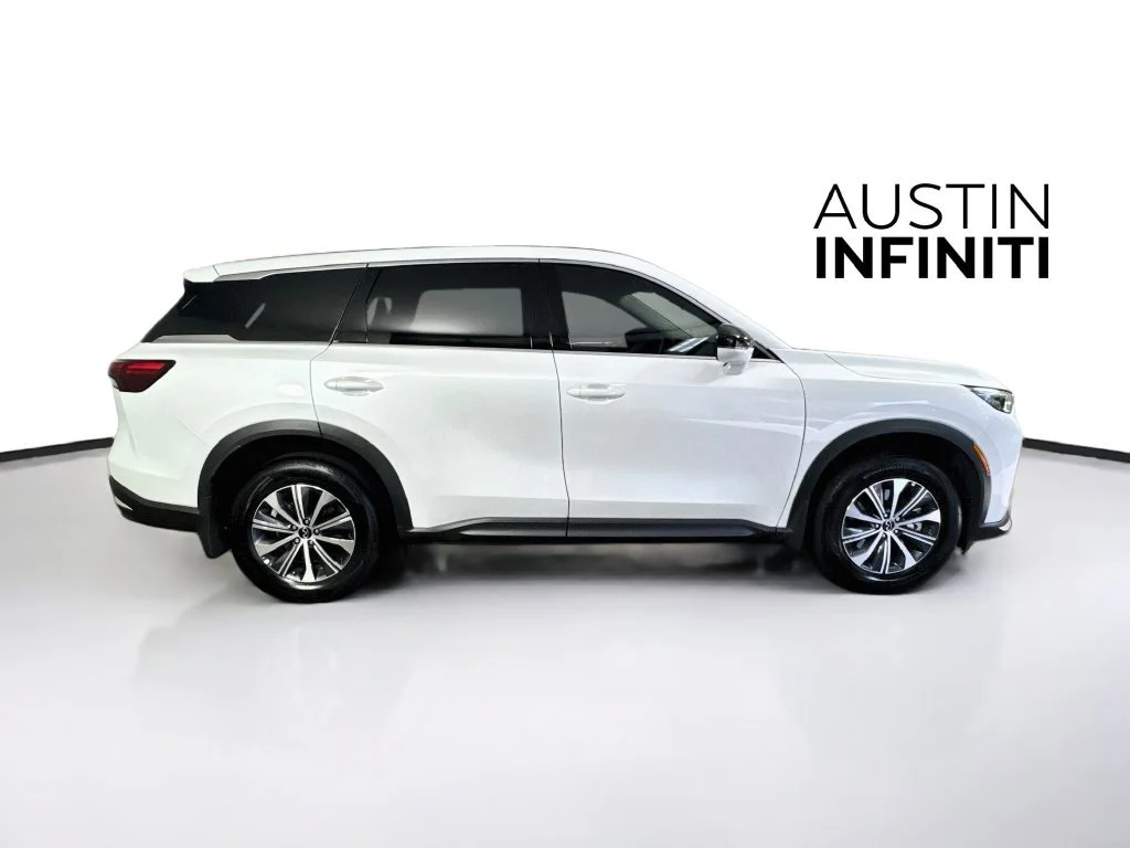 Certified Used 2027 White INFINITI PURE image 11