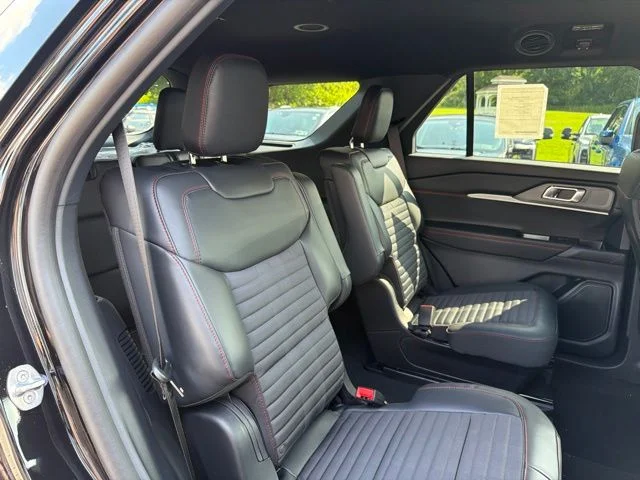 New 2026 Agate Black Metallic Ford ST-Line image 47