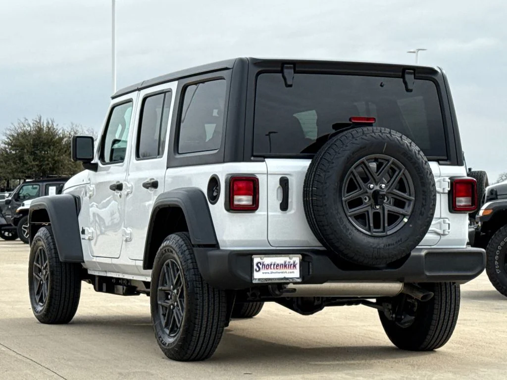 New 2026 Bright White Clear-Coat Exterior Paint Jeep Sport S image 6